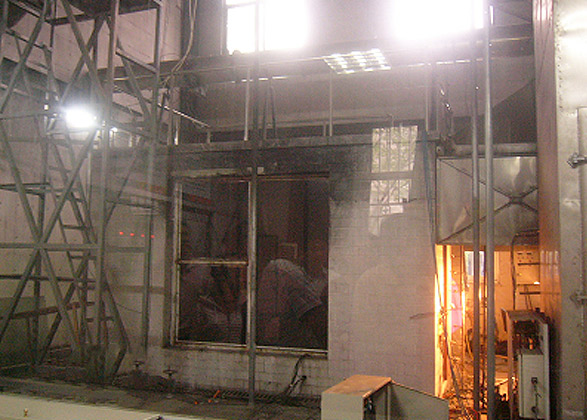 汽車(chē)發(fā)動(dòng)機(jī)實(shí)驗(yàn)室火災(zāi)